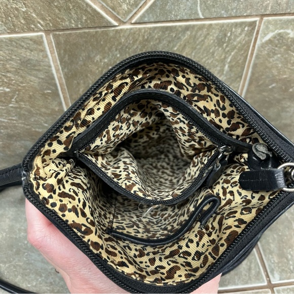 Vintage ILI New York Black Leather Crossbody Bag - Picture 6 of 11